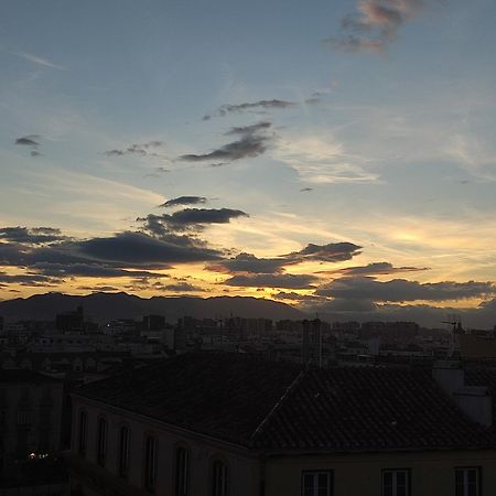 Livemalaga Victoria Suites Esterno foto