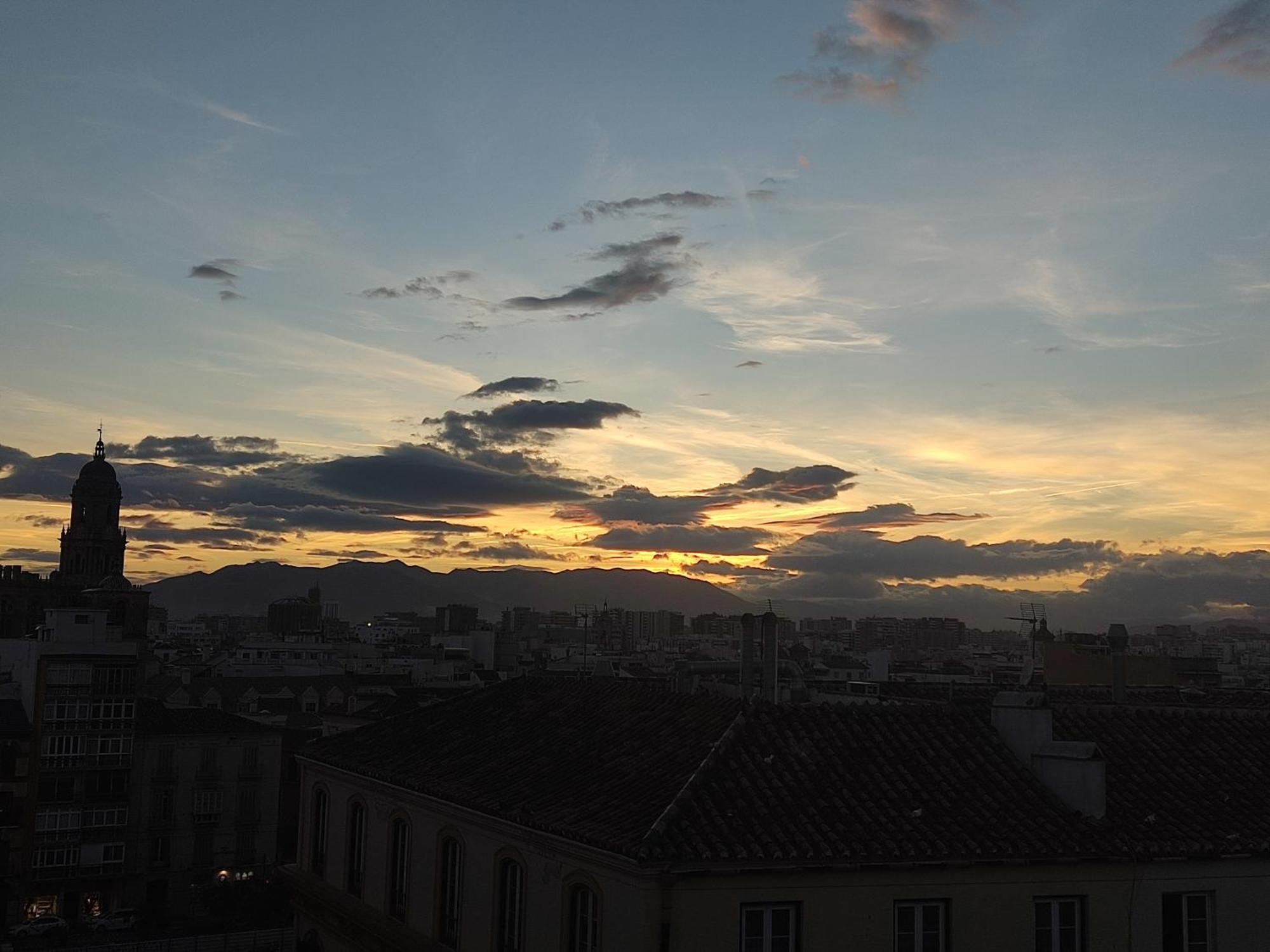 Livemalaga Victoria Suites Esterno foto